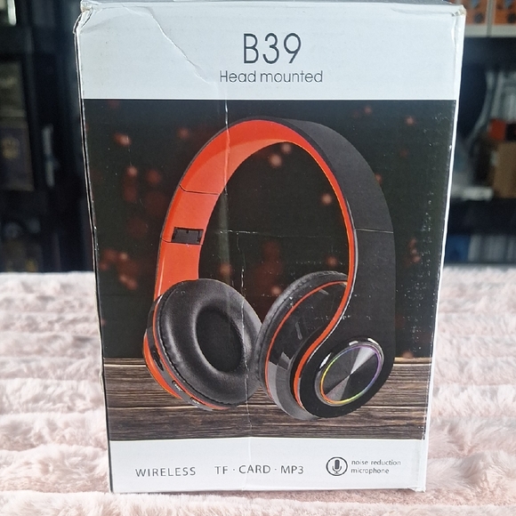 Other - B39 Wireless Headphones - Black and Red